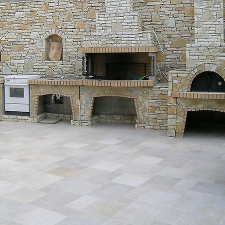Kamares Apartments Εε Poros Town Екстер'єр фото