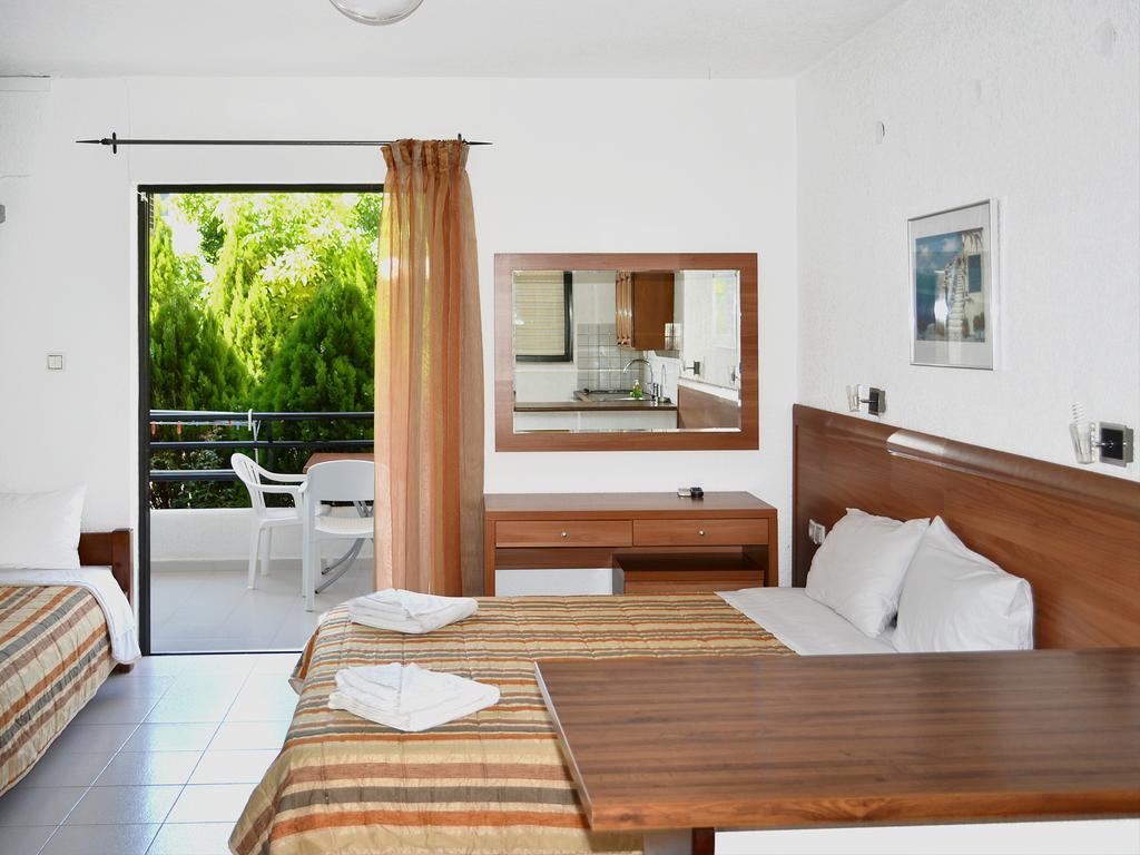 Kamares Apartments Εε Poros Town Номер фото