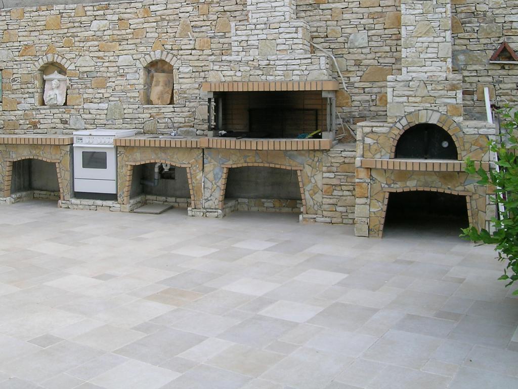 Kamares Apartments Εε Poros Town Екстер'єр фото