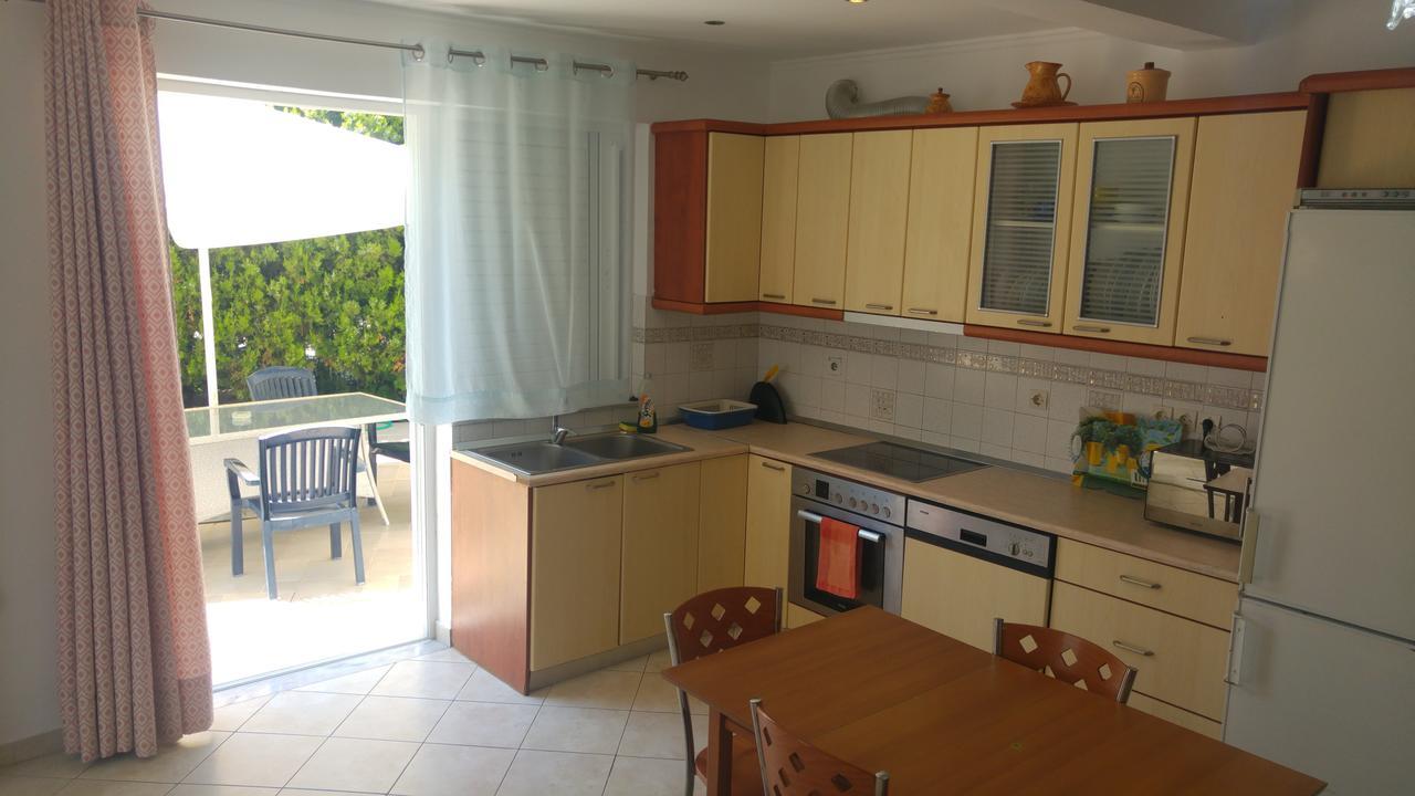 Kamares Apartments Εε Poros Town Екстер'єр фото